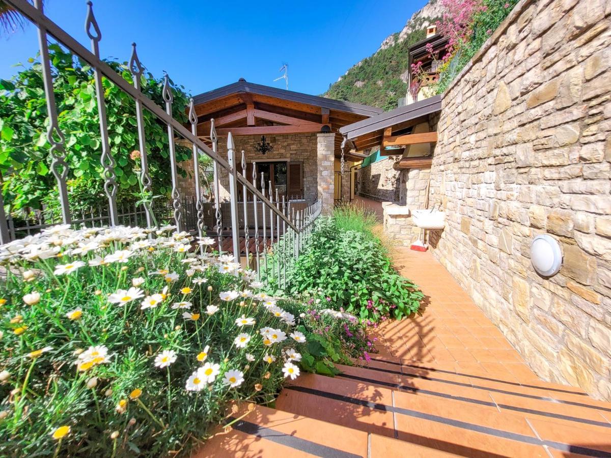 Villa Fior Di Loto Limone sul Garda Eksteriør bilde